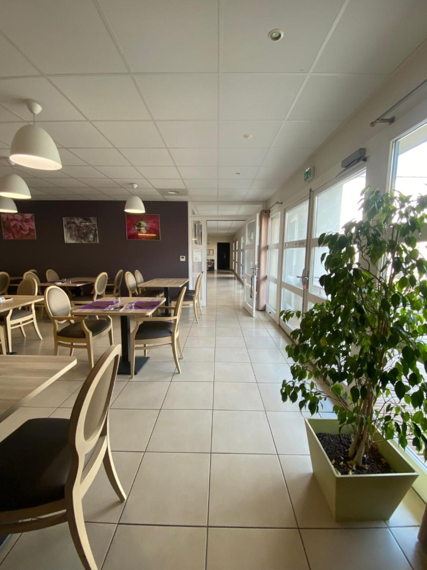 Douce France Hotel Cuxac-d'Aude Exterior photo